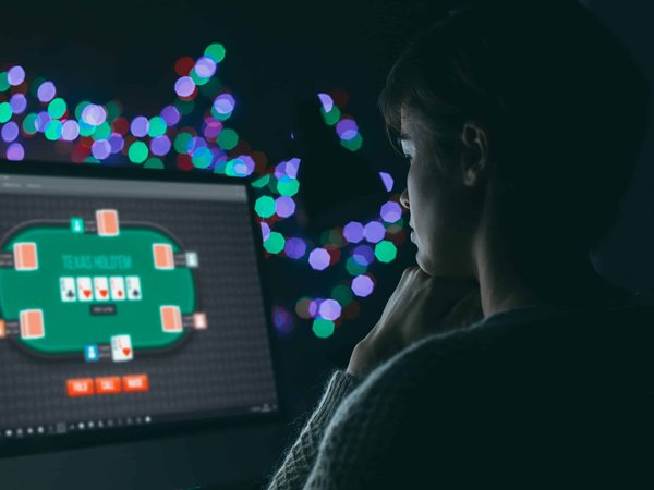 Poker en ligne : un jeu révolutionnaire